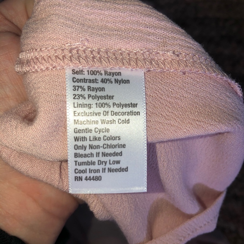 NWT Blush colored V-neck stitched ling sleeve blouse - Picture 9 of 9